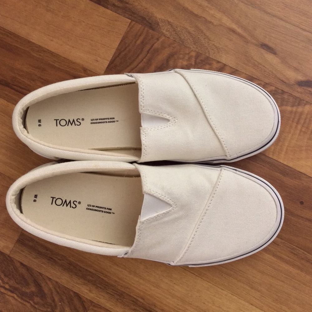 Toms shoes